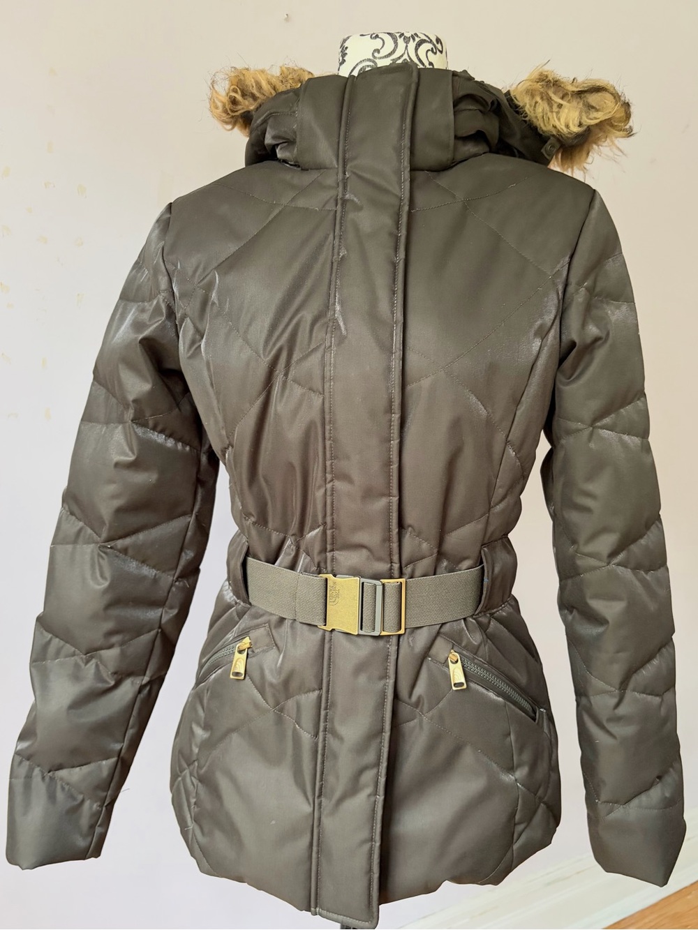 The North Face Army Green Quilted Belted Puffer Jacket with Removable Fur Hood S